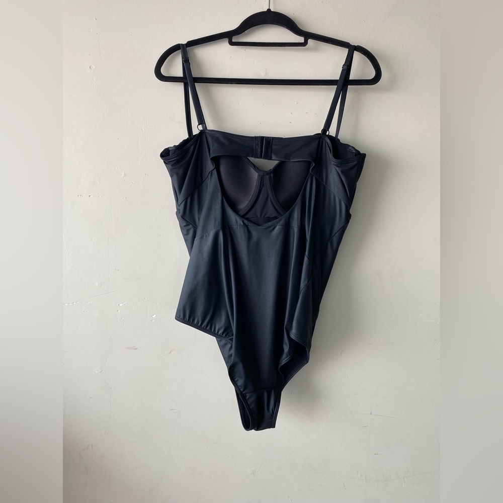 Robyn Lawley Swimwear Black Bella Norte One Piece Swimsuit Size US 18 (D/DD Cup) - Picture 6 of 14